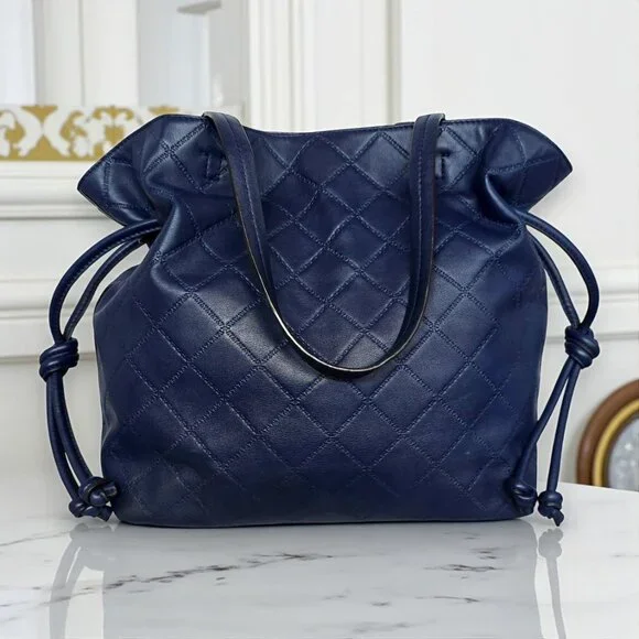 Tory Burch Georgia Quilted Leather Tote Navy Blue Slouchy Golden Hardware - Picture 4 of 17